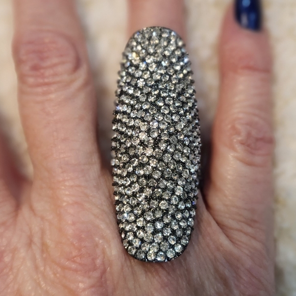 Avon Mark Silver Rhinestone Ring - Picture 2 of 7
